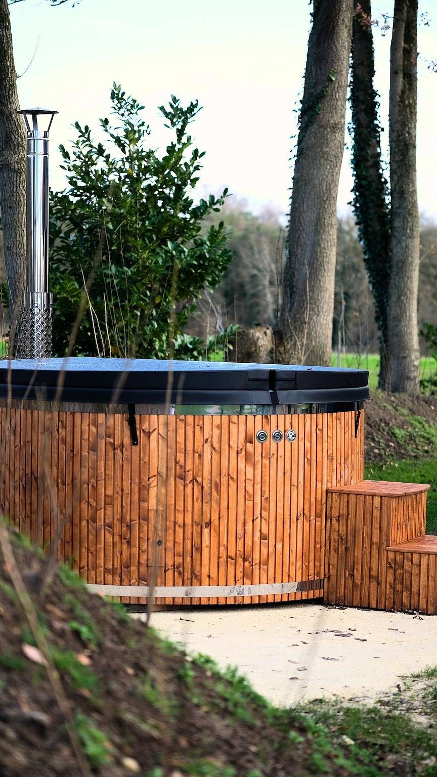 Vakantiepark de Witte Berg — Wood Cottage + hottub in Twente