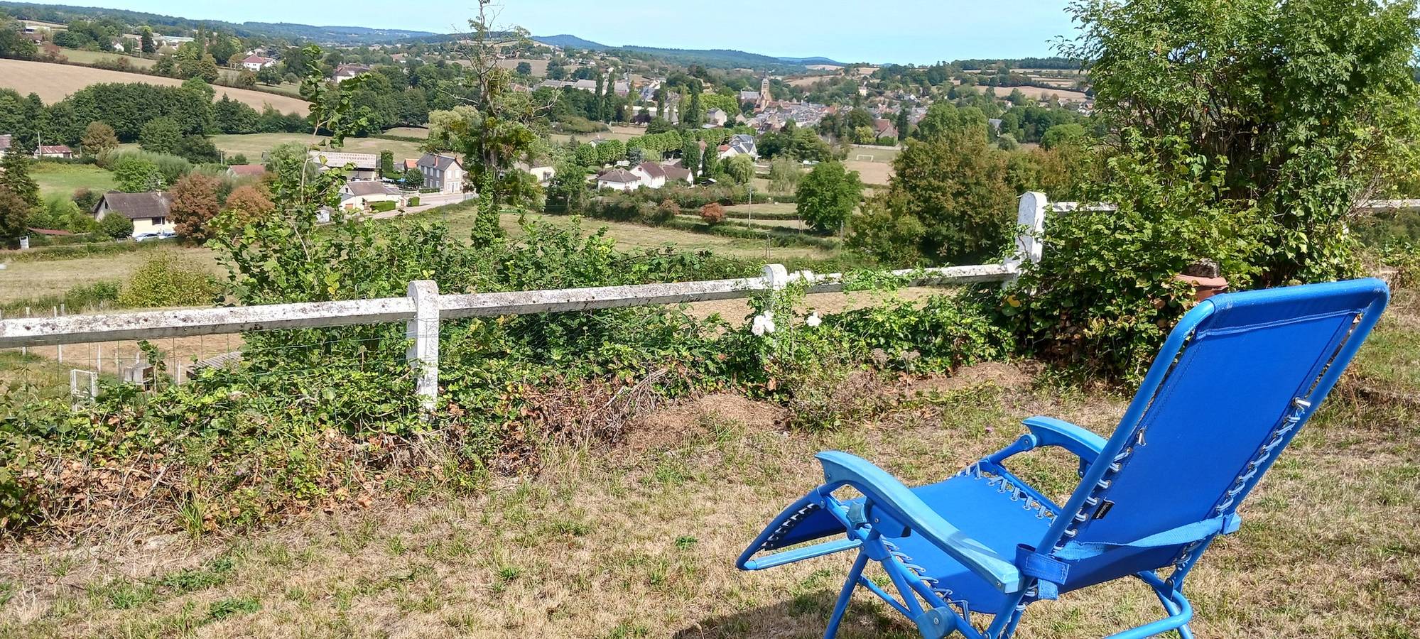 Le Cadran Solaire in Moulins-Engilbert, Parc naturel régional du Morvan