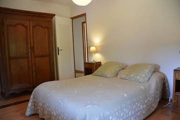 Gîte pour 10 Personnes dans Saint-Martin-du-Puy, Parc naturel régional du Morvan, Photo 4