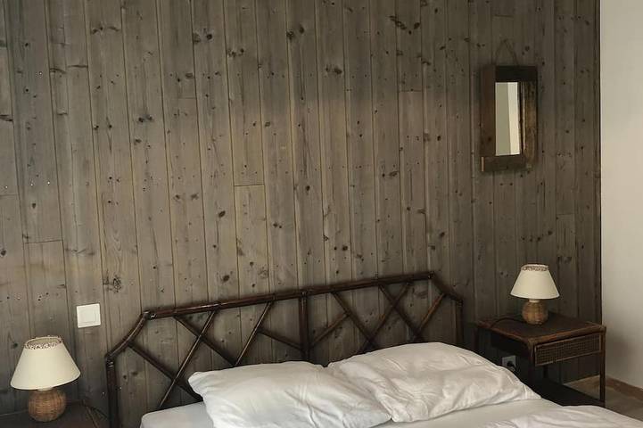 Gîte pour 8 personnes, avec terrasse et jardin dans Plage du Passous - 4