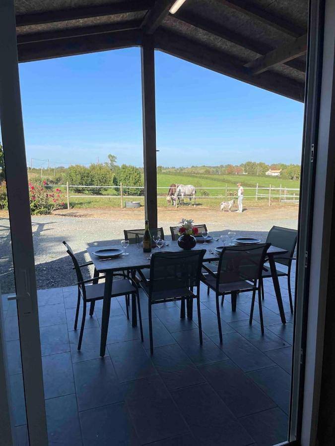 Location de vacances pour 6 personnes, avec jardin ainsi que vue et piscine, animaux acceptés à Verruyes - 4