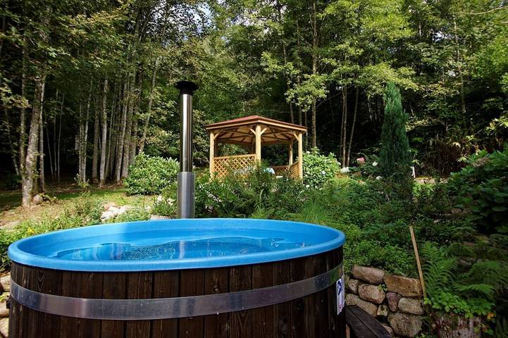 Villa pour 10 personnes, avec jacuzzi ainsi que sauna et jardin
