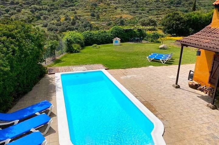 Gîte pour 6 personnes, avec jardin, animaux acceptés - 1