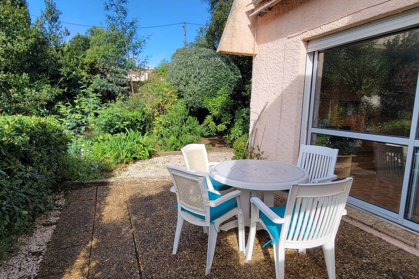 Ganze Wohnung, Ferienwohnung für 4 Personen mit Garten in Saint-Aygulf, Frejus