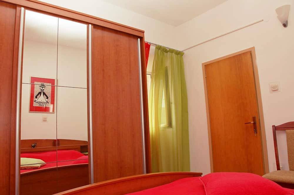 Ganze Wohnung, Ferienwohnungen und Zimmer Antun, (13052), Lumbarda, Croatia in Lumbarda, Korcula