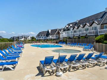 Gîte pour 6 personnes, avec piscine et balcon, adapté aux familles dans Port du Crouesty