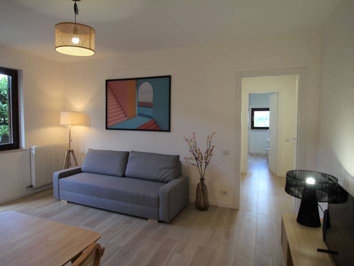 Ferienwohnung für 4 Personen, mit Terrasse und Garten in Porto Valtravaglia - 4