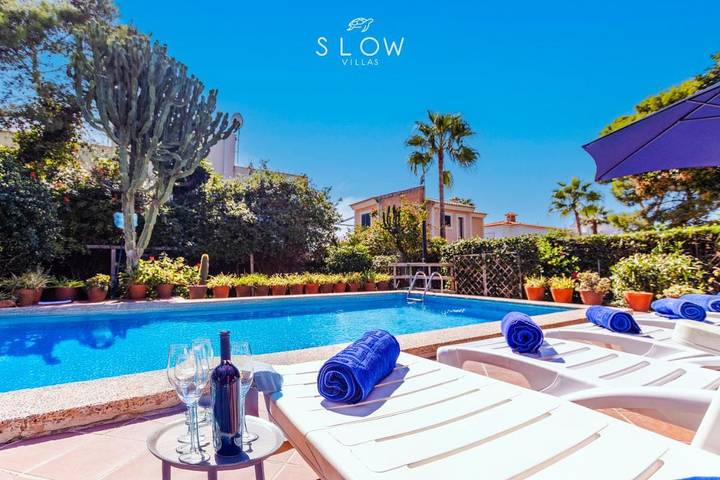 Villa pour 8 personnes, avec jardin ainsi que terrasse et piscine à Cala Pi - 2