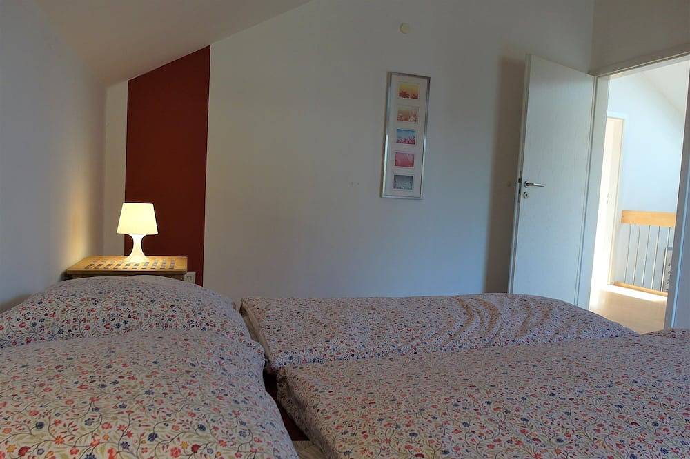 Ganze Wohnung, Moderne Ferienwohnung München Land B - Aying - S-Bahn S5 - 11kw Wb in Aying, Oberbayern