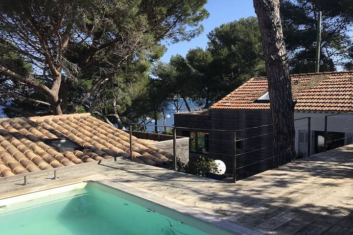 Location de vacances pour 6 personnes, avec terrasse et jardin dans La Madrague