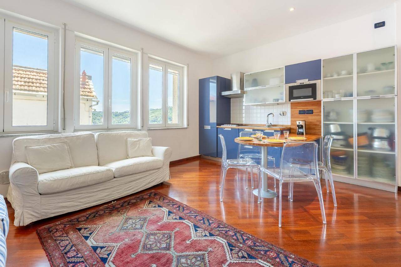 Hostdomus - Brezza Marina House in Moglio, Alassio