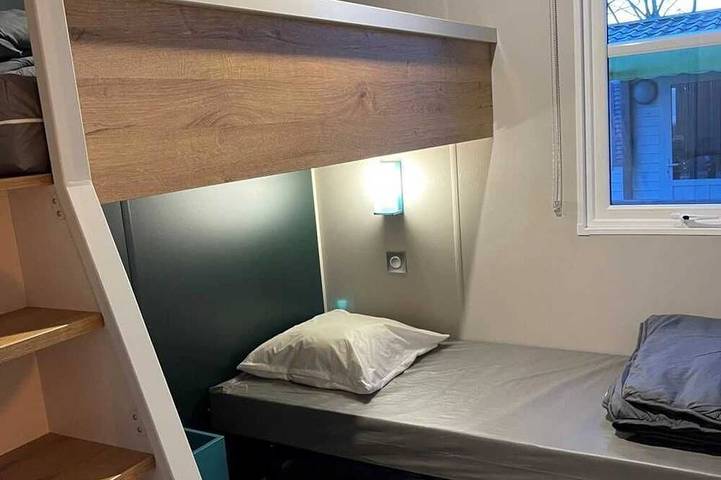 ZEcamping 3 étoiles piscine chiens acceptés locatif TV 28m2 6 pers in Arvert, Côte de Beauté
