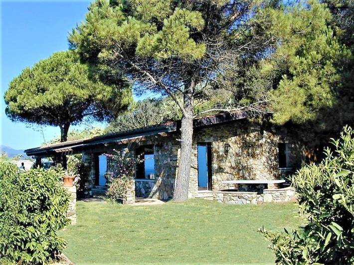 Ferienhaus für 8 Personen, mit Terrasse und Garten sowie Ausblick in Innamorata