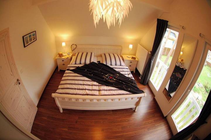 Ferienhaus für 6 Personen, mit Garten und Sauna sowie Whirlpool in Glowe - 2