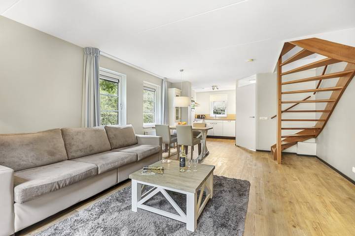 Bungalow für 4 Personen, mit Balkon/Terrasse und Terrasse in Burgh-Haamstede