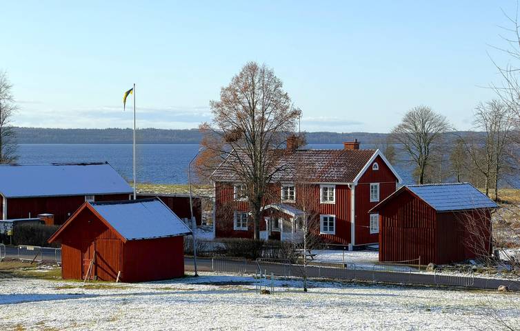 Ferienhaus für 8 Personen, mit Garten und Terrasse sowie Seeblick - 1
