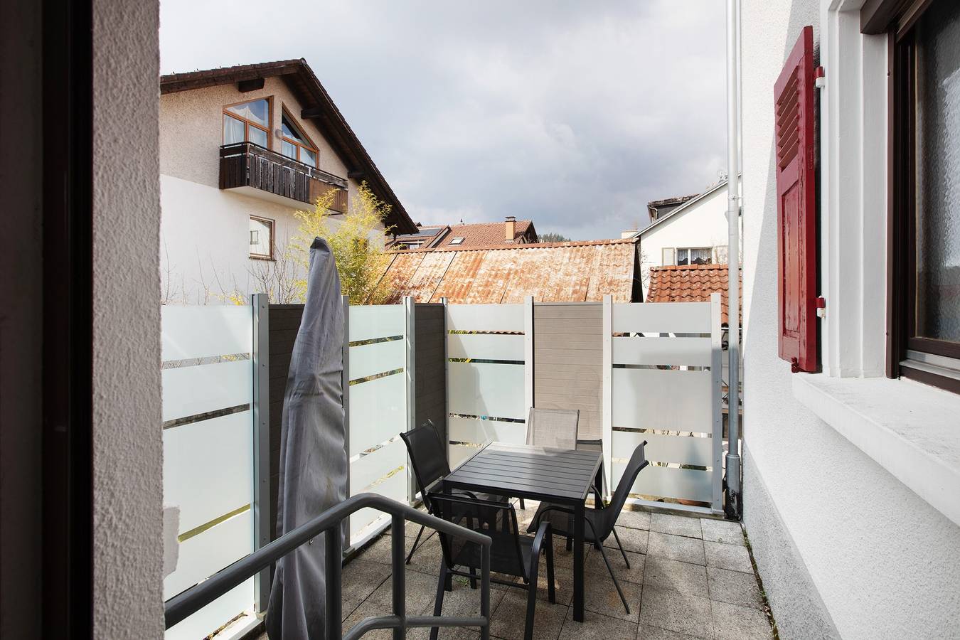 Ganze Wohnung, Ferienwohnung 'Modern, Zentral Und Im Grünen' mit Privatterrasse und Wi-Fi in Schopfheim, Südschwarzwald