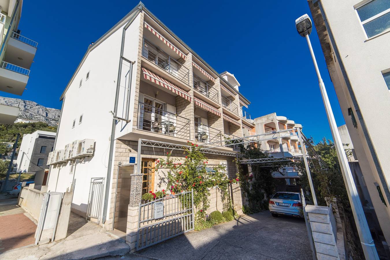 Ganze Wohnung, Studio Appartement mit Terrasse und Meerblick Tucepi, Makarska As-22384-a in Tucepi, Makarska Riviera