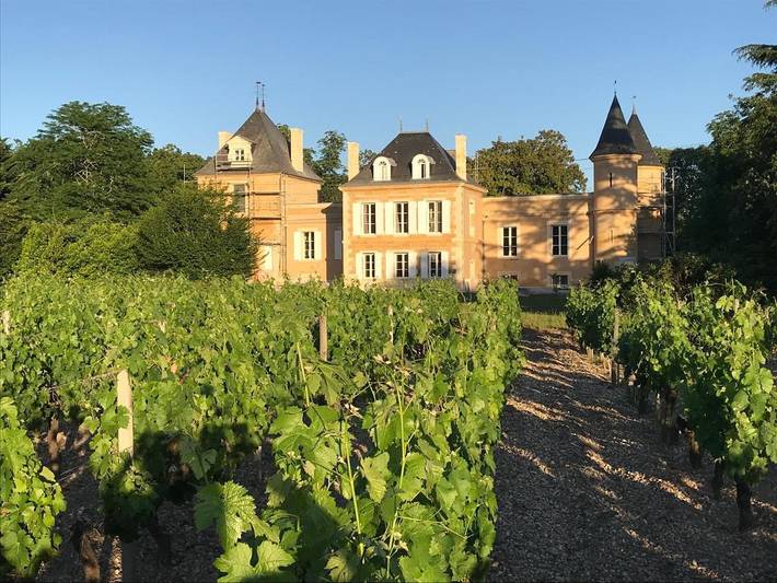 Location de vacances pour 2 personnes, avec jardin ainsi que terrasse et piscine à Léognan - 3