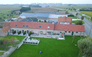 Gîte pour 2 personnes, avec jardin et vue, adapté aux familles à Zuienkerke