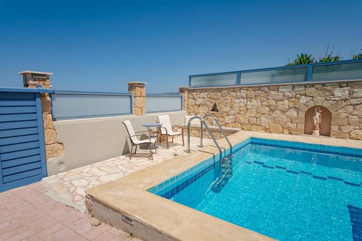 Location de vacances pour 7 personnes, avec jardin ainsi que vue et piscine dans Kalyves - 4