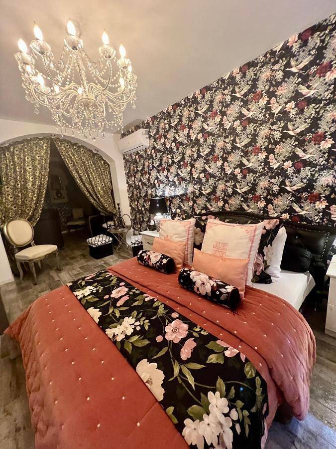 Chambre d’hôte pour 2 personnes, avec piscine ainsi que vue et jardin à Flayosc - 2