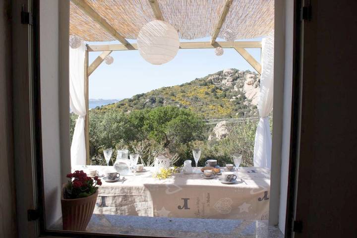 Chambre d’hôte pour 4 personnes, avec jardin et vue à Arzachena - 2