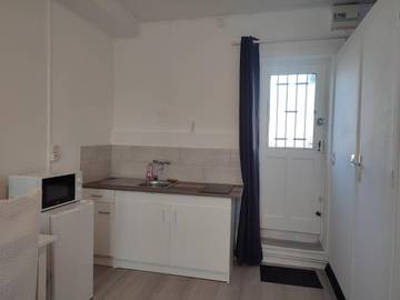 Gîte pour 3 personnes, avec terrasse et jardin, animaux acceptés à Sablé-sur-Sarthe