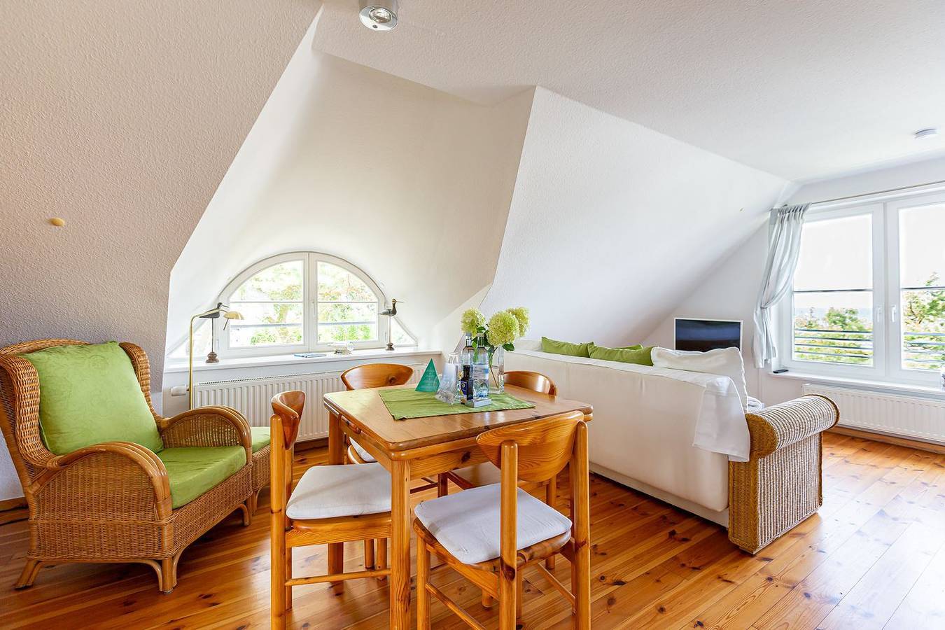 Geheel appartement, Ferienwohnung "Haus am Hohen Ufer 02" in Ahrenshoop, Fischland