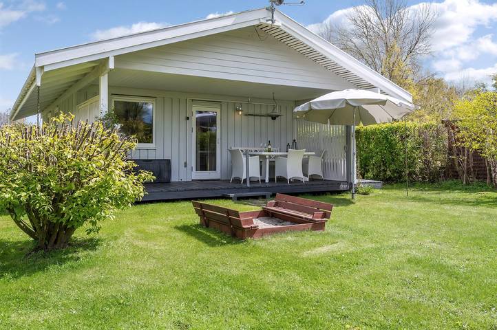 Ferienhaus für 4 Personen, mit Terrasse und Garten in Gedesby
