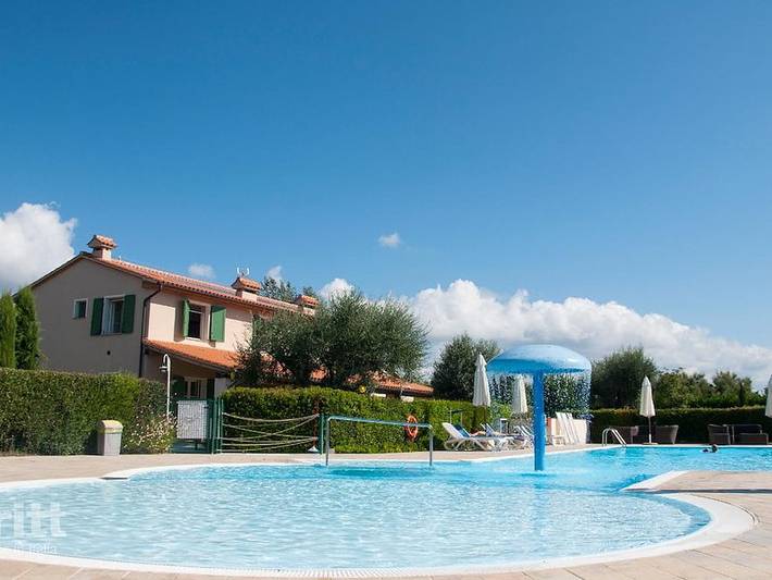 Casa vacanza per 5 persone, con balcone/terrazza e terrazza a Mazzanta