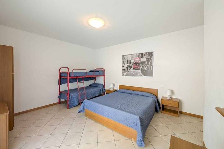 Ganze Wohnung, Ferienwohnung mit Balkon und Klimaanlage in Ufficio 1-bis, Lignano Sabbiadoro