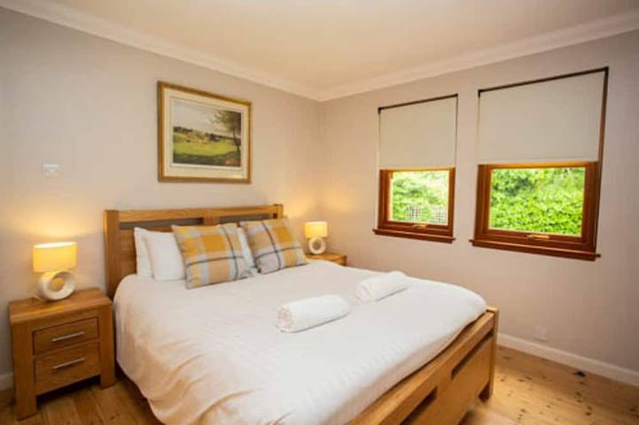 Bonnie Banks Cottage - für 6 Personen - für 6 Gäste in 3 Schlafzimmern in Loch Lomond, Argyll & Bute