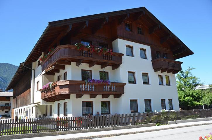 Ganze Ferienwohnung, Bichlerhof klein in Radfeld, Kaisergebirge