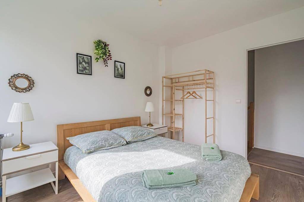 Appartement entier, Three-Bedroom House in Boult-sur-Suippe, Marne