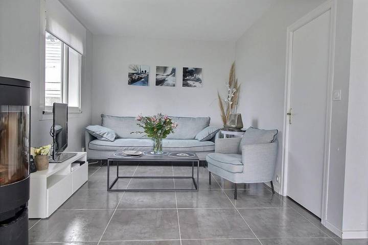 Location de vacances pour 8 personnes, avec vue et jardin dans Plage Kercambre - 2