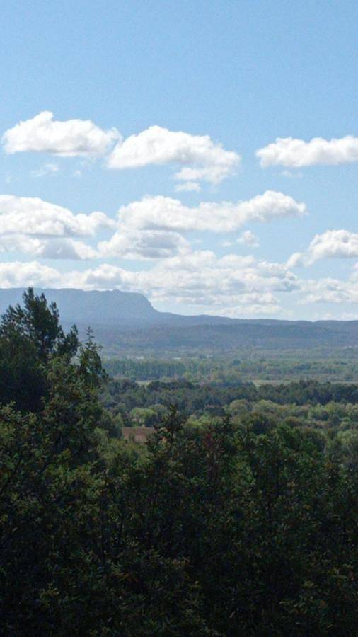 Chambre d’hôte pour 2 personnes, avec jardin ainsi que vue et piscine
