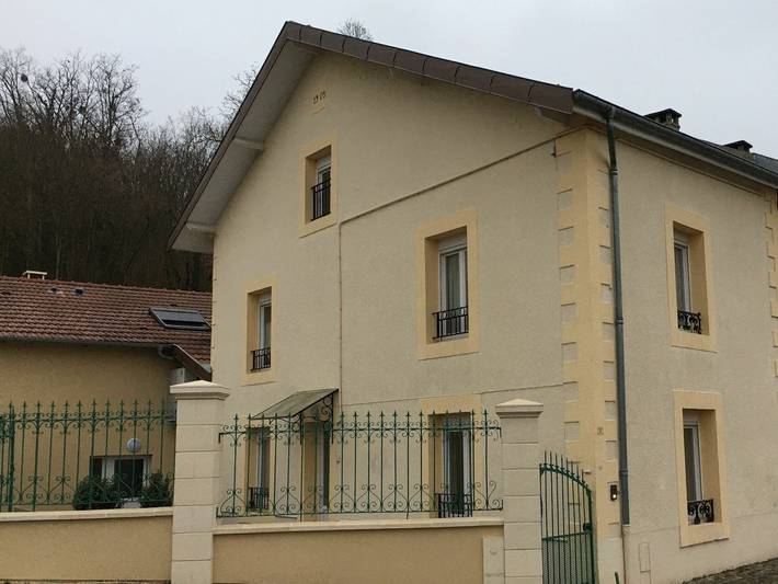 Gîte pour 5 personnes, avec terrasse à Velle-sur-Moselle