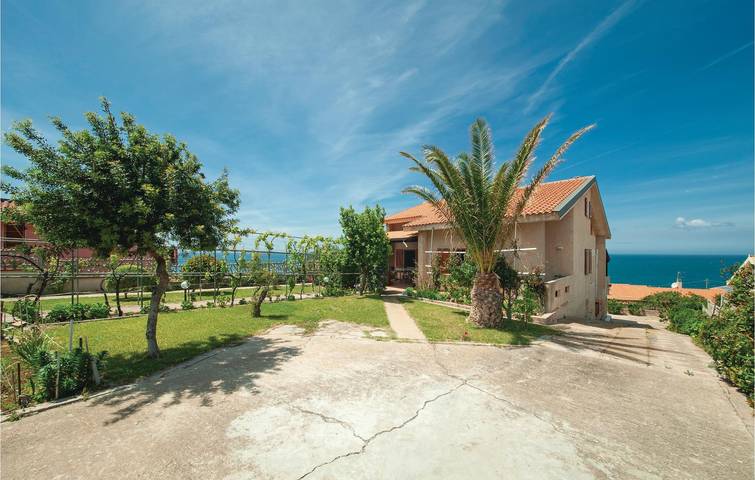 Holiday apartment for 4 people, with Terrace in Sardinia