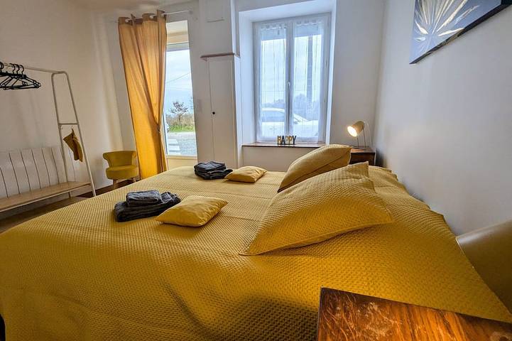 Gîte pour 12 personnes, avec jardin dans Lys-Saint-Georges - 2