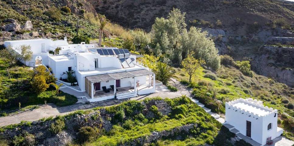 Chalet para 8 personas, con Balcón y Jacuzzi además de Terraza y Jardín en Cabo de Gata - 2