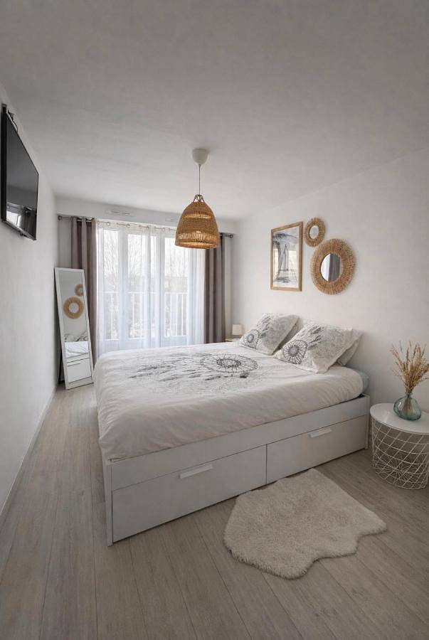 Appartement entier, Two-Bedroom Apartment with Garden View in Chilly-Mazarin, Essonne