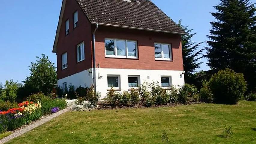 Ferienwohnung für 3 Personen, mit Garten in Krautsand