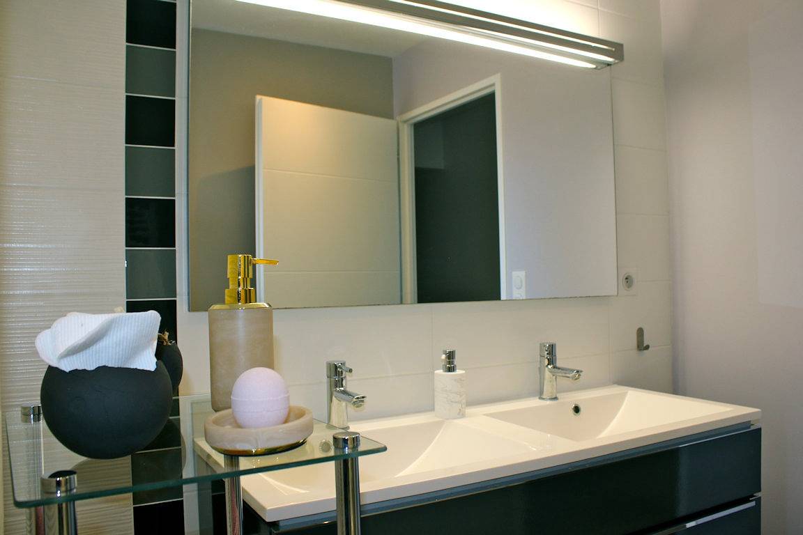 Villa la Dunette, avec jacuzzi, proche plage de Nauzan - Chambre in Vaux-sur-Mer, Côte de Beauté