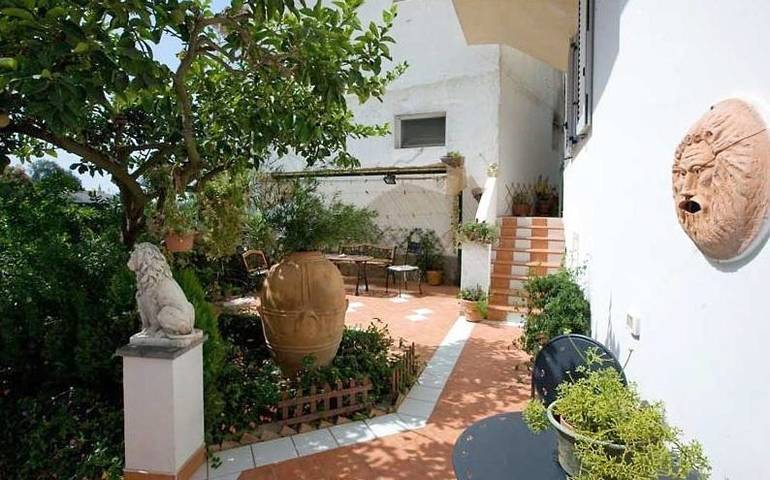 Location de vacances pour 2 personnes, avec jardin à Anacapri - 3