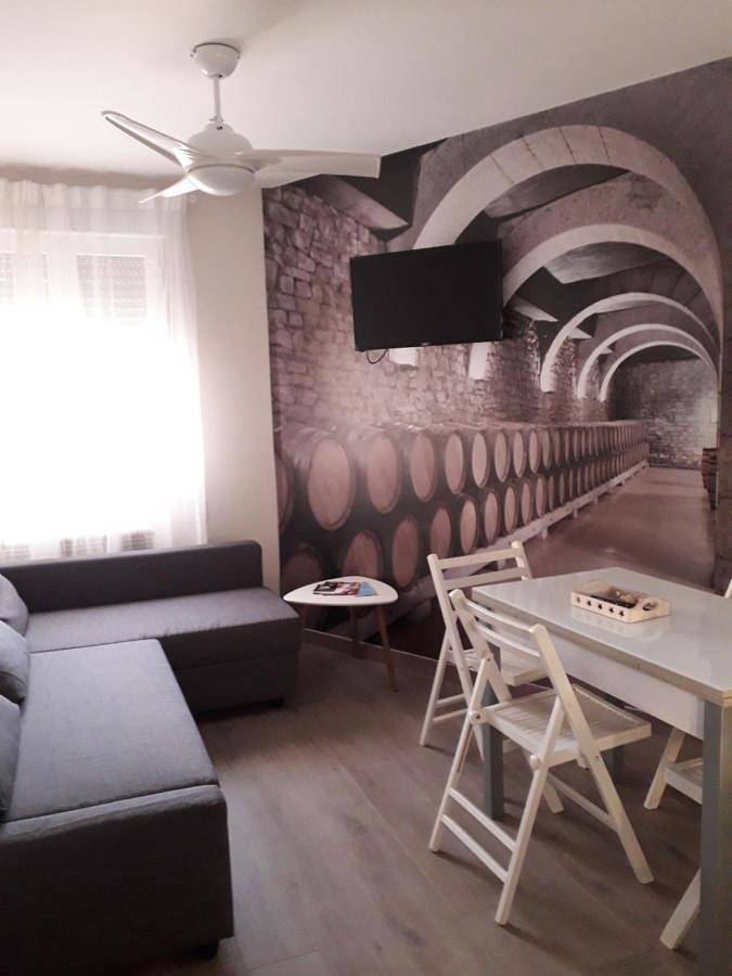 Apartamento entero, Céntrico y acogedor en tierra de vinos in Logroño, Provincia de La Rioja