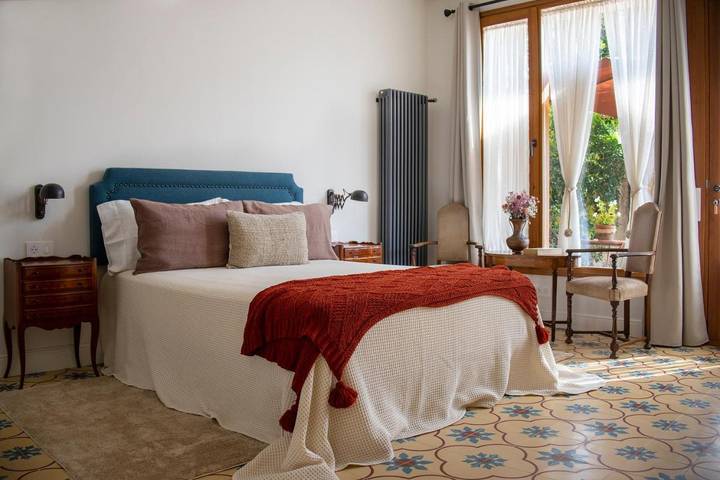 Chambre d’hôte pour 2 personnes, avec vue ainsi que jardin et terrasse
