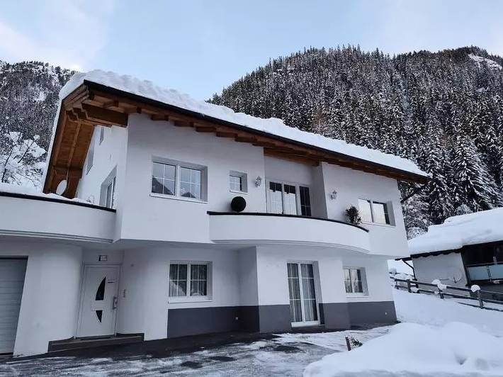 Ferienwohnung für 4 Personen, mit Terrasse in Ischgl - 2