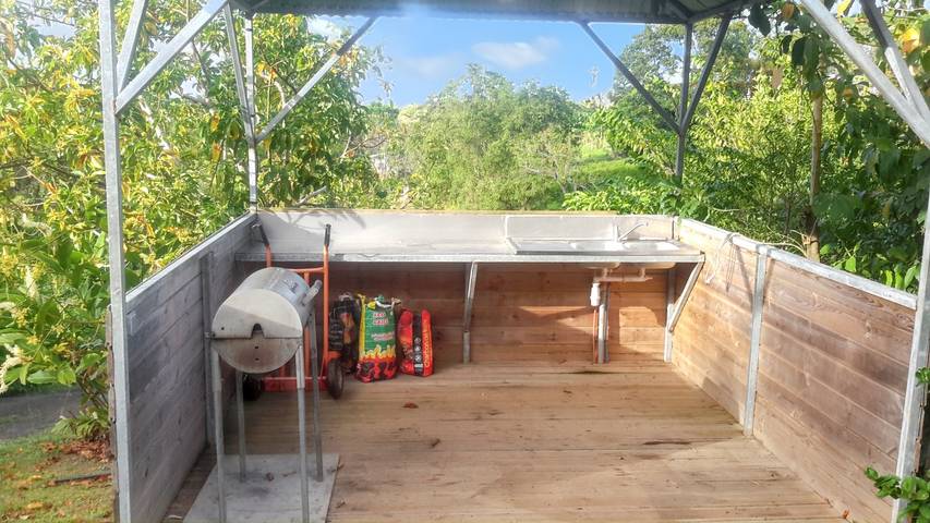 Location de vacances pour 4 personnes, avec piscine et jardin à Le Robert - 3