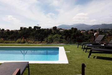 Villa pour 6 personnes, avec piscine et jardin à Saint-Laurent-du-Var